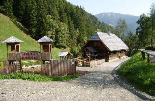 Gemeinde Pusterwald, Sabine Kogler_Goldwaschen