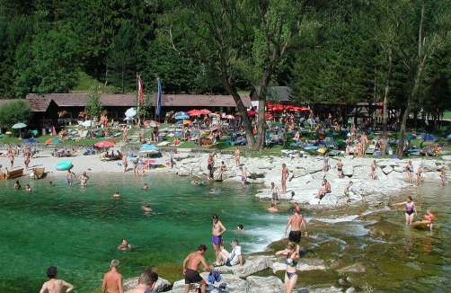 Baden im Ybbsstrandbad in Hollenstein