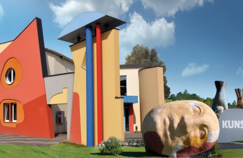 Eine Außenansicht des Kunstmuseums Waldviertel Schrems