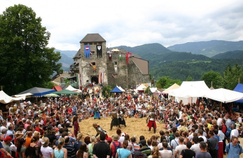 Ritterfest auf der Burg Oberkapfenberg