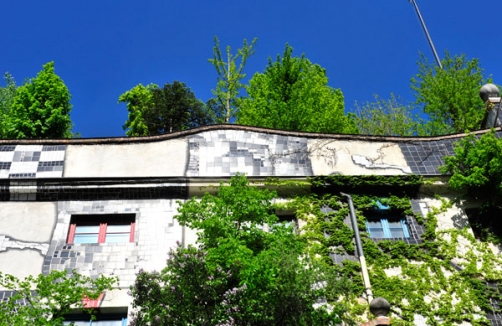 "Auf den Hund gekommen" im Kunst Haus Wien