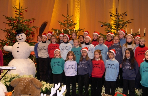 Benefiz-Konzert: Kinderchor Flohhaufen singt zugunsten von aktion leben österreich