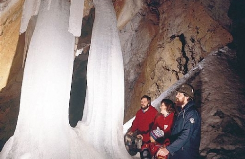 Hundalm Eishöhle