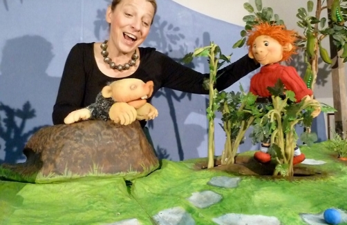 Josefine Merkatz -  Fritzis Abenteuer in der Sargfabrik Wien