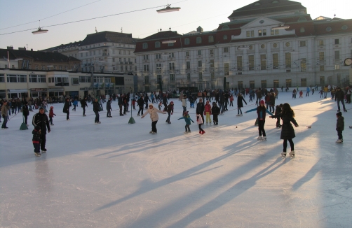 Gewinne Familientickets für den Wiener Eislauf-Verein
