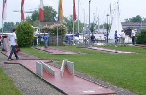 Minigolf im Strandbad Hard