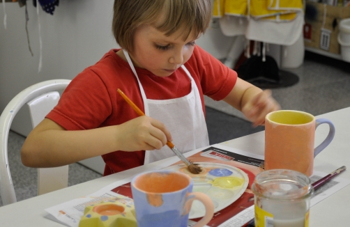 Kinder Kreativkurs "Keramikteller bemalen"