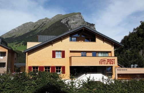 alpenhotel-post.com