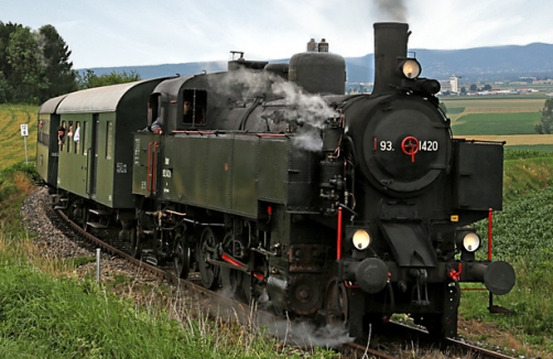Mit dem Nostalgie-Express direkt in die Leiser Berge