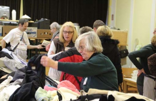 Kinderartikel-Flohmarkt in der Apostelpfarre Wien