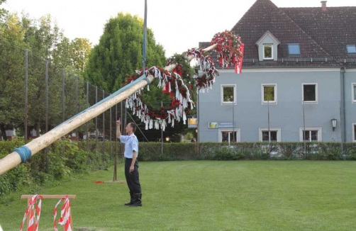 Maibaumfest auf der Spallerhofwiese Linz