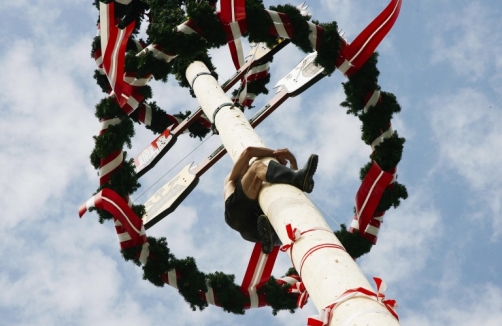 Stiegl-Maibaumfest in Salzburg