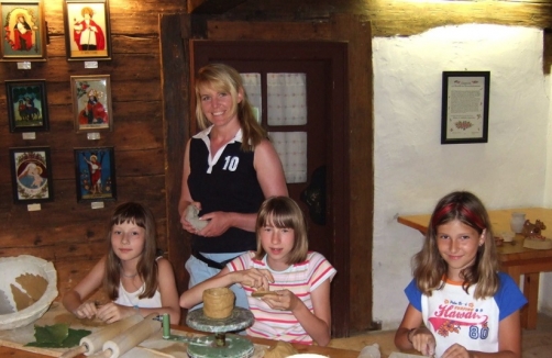 Töpfern für Kinder im Freilichtmuseum Salzburg