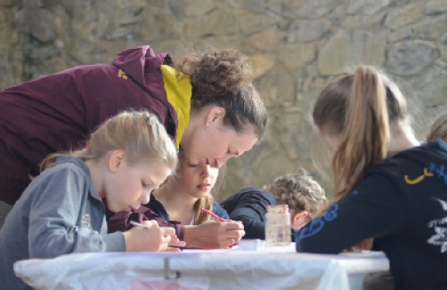 Familienführung mit Kreativ-Workshop im Archäologischen Park Magdalensberg