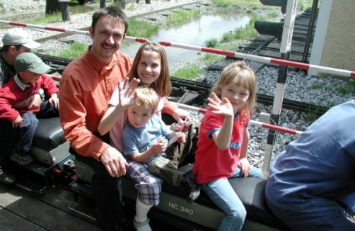 Kinderbasteln im Wirtshaus zur Minidampfbahn Zwettl