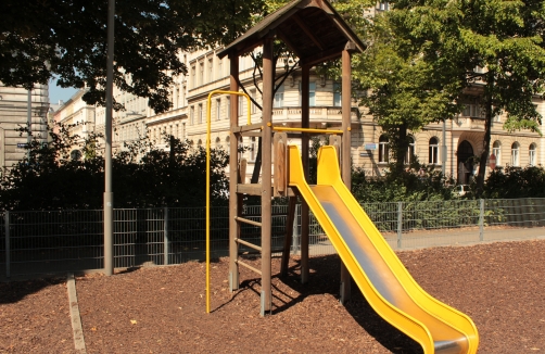 Spielplatz im Diana-Budisavljevic-Park