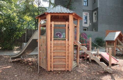 Spielplatz im Josef-Strauss-Park