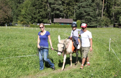 "Esel und Ponyreiten" im Wirtshaus Nattererboden 