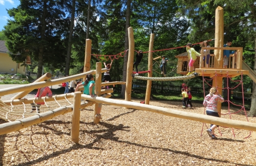 Generationenwald Rast- und Spielplatz im Naturpark Hohe Wand