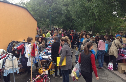 Kindersachenflohmarkt im Schwarzrockpark Mödling