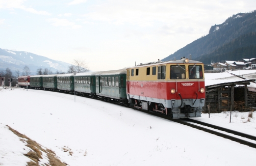 Winter-Dampfzug Pinzgauer Lokalbahn