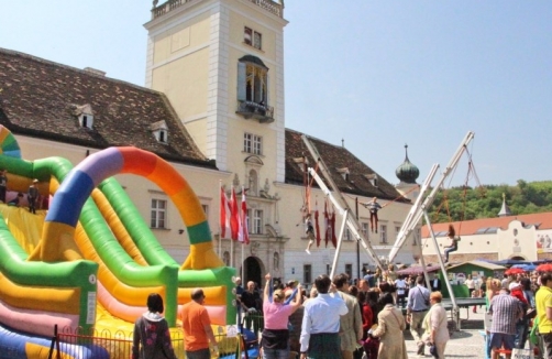 Tag der Familie mit Kinderflohmarkt und Kinderprogramm