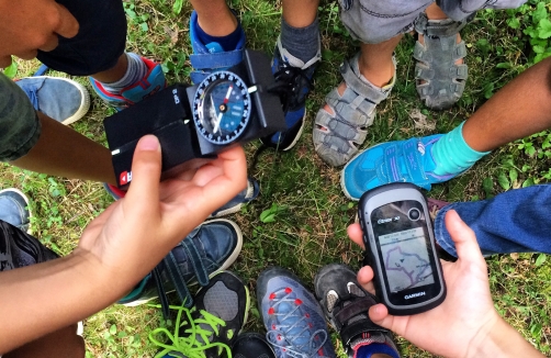 Kindergeburtstag mit GPS GEOCACHING Schatzsuche + Survivalaufgaben