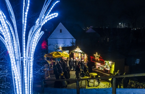 Adventmarkt in den Blumengärten Hirschstetten