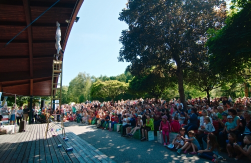 Das große Fest im kleinen Dorf