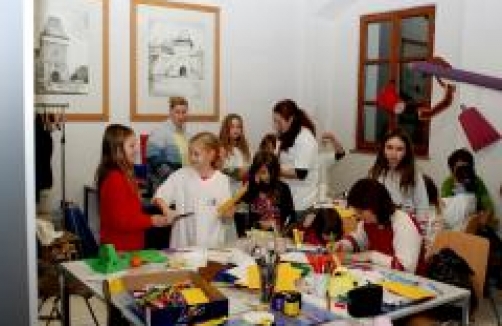 Weihnachtsmarkt im Schloss Traun