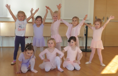Ballettkurs im Bildungszentrum St. Bernhard