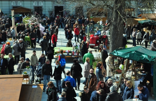 Ostermarkt im Schloss Traun