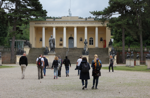 Heldenberg - Schulausflug Radetzky Gedenkstästte und Lipizzaner Trainingszentrum