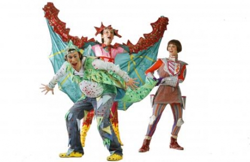 Theater Heuschreck mit Drachenzirkus in Güssing