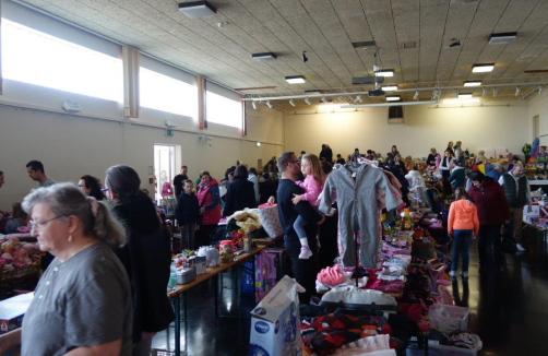 Kinder- & Teenie Flohmarkt 2023, Musikhalle Wilfersdorf