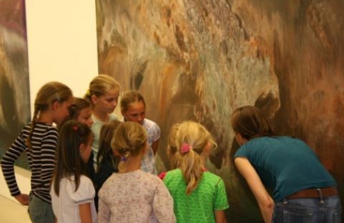 Spannende Workshops zu aktuellen Ausstellungen der Galerie im Taxispalais