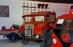 ©http://members.chello.at/~petsil/feuerwehrmuseum-dobersberg.html