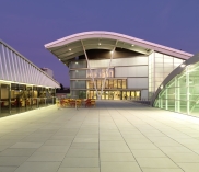 Gewinne Familientickets für die Albert-Schultz Halle!