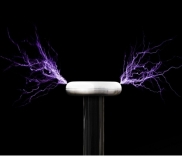 ©Singender Tesla-Trafo, © Effektschmiede