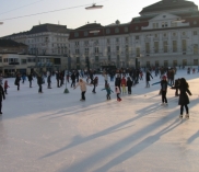 Gewinne einen Familieneintritt in den Wiener Eislaufverein