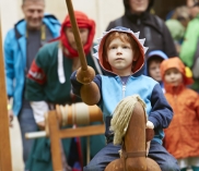 Gewinne eine Familienkarte für das Ritterturnier auf Schloss Rosenburg