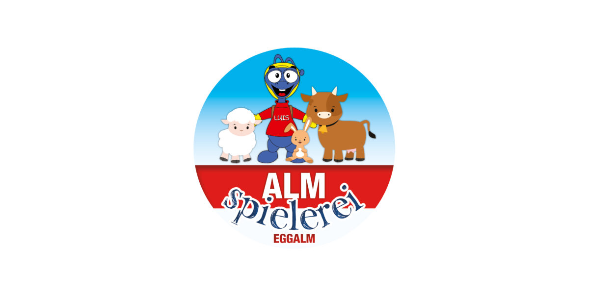 Logo mit einem Cartoon-Maskottchen in Blau und Gelb, einem Schaf, einem Hasen und einer Kuh, darüber der Text „ALM spielerei EGGALM“ auf blau-rotem Kreishintergrund.