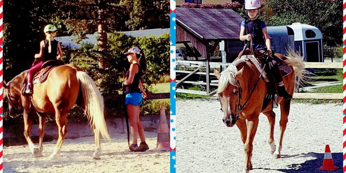 Zwei Kinder reiten auf Pferden in getrennten Außenbereichen, in einer Szene unter Aufsicht eines Erwachsenen, mit einem patriotischen rot-weiß-blauen Rahmen um die Fotos.