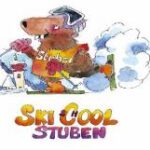 Cartoon-Biber mit Skiausrüstung und Skibrille, der mit "Stuben" auf seiner Weste bergab fährt. Darunter steht ein bunter Text mit der Aufschrift "Ski Cool Stuben".