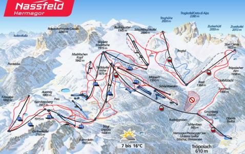 Karte des Skigebiets Nassfeld Hermagor mit Pisten, Liften, Berggipfeln mit Höhenangaben und der Talstation in Tröpolach. Rote, blaue und schwarze Linien zeigen unterschiedliche Schwierigkeitsgrade der Pisten an.