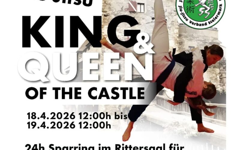 Veranstaltungsplakat für "24h Brazilian Jiu-Jitsu King & Queen of the Castle" mit Turnierdetails, Logos und einem Athleten, der einen Tritt in einer Burgkulisse ausführt.