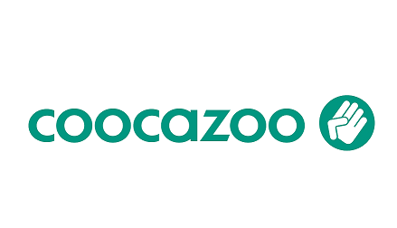 Das Bild zeigt das grüne Coocazoo-Logo mit dem Markennamen in Kleinbuchstaben und einem kreisförmigen Symbol, das eine Handbewegung darstellt, rechts davon.